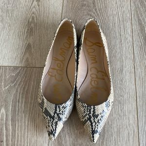Sam Edelman pointed toe snakeskin flat